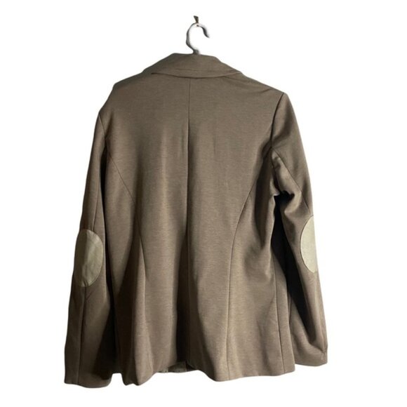 Dynamite Women's Tan Button Front Blazer - Picture 7 of 8